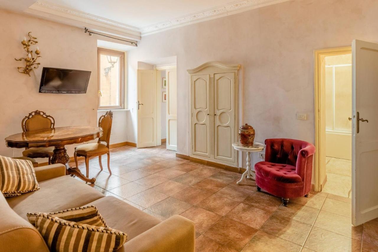Rome Right In The Ancient Historical Center Two Bedrooms Two Bath, Up To 6 Pax Exterior photo